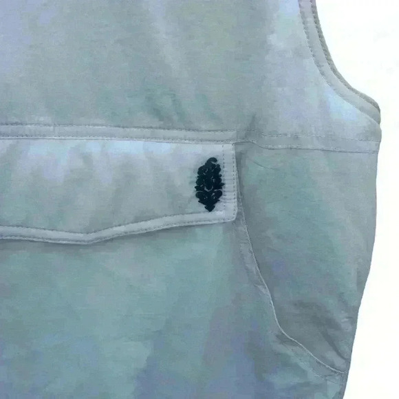 NWOT Free people movement puffer sleeveless pull over Vest Large - Picture 2 of 10